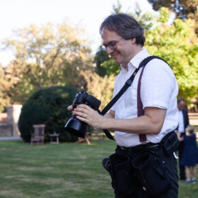 Schloss Wachendorf mit seinem riesen Garten ist so eine schöne Hochzeitslocation. Danke an Leonard für das schöne Foto von mir. Schloss Wachendorf mit seinem riesen Garten ist so eine schöne Hochzeitslocation.